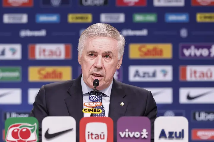 Ancelotti consolida Raphinha em nova função e ‘ignora’ testes para camisa 9 na Seleção