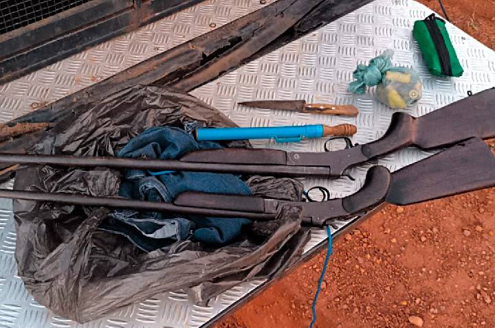BRASIL CONTRA O CRIME ORGANIZADO – PMRO APREENDE ARMAS DE FOGO DURANTE OPERAÇÃO EM SÃO MIGUEL DO GUAPORÉ