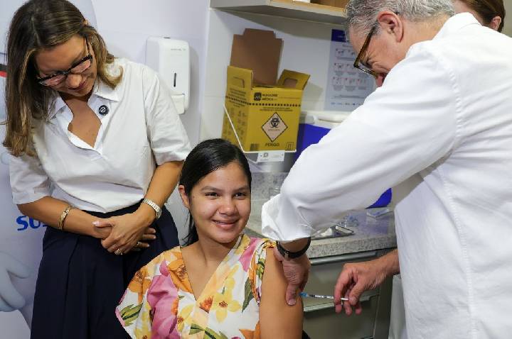 Brasil vacina mais de 1 milhão de gestantes contra VSR em bebês