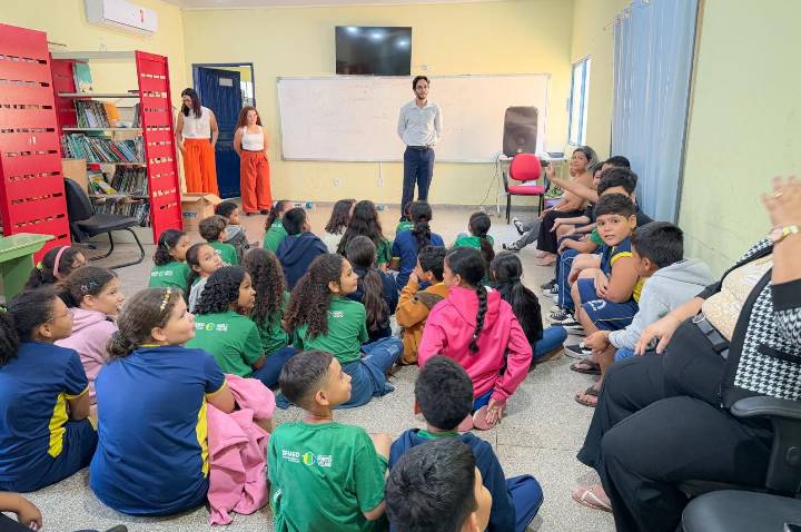 Crianças da rede municipal recebem palestra sobre ética e integridade