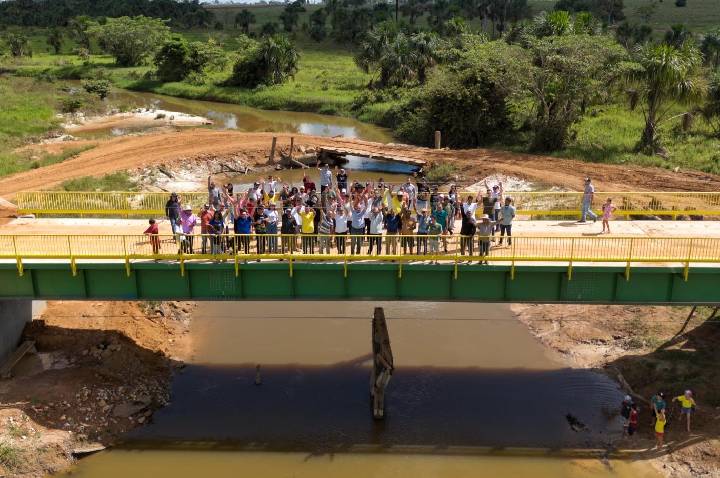 Em São Miguel do Guaporé ação do deputado Ismael Crispin garante ponte de concreto e aço na Linha 86