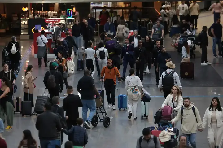 Feriado de Tiradentes aumenta fluxo de passageiros em aeroportos