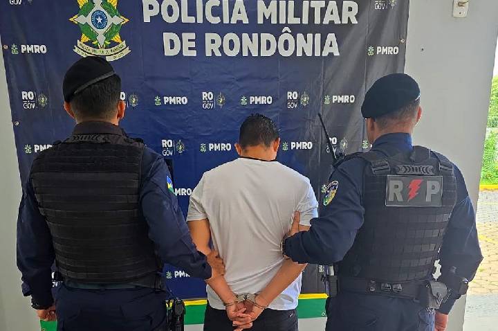 Homem é preso após agredir e tentar estrangular esposa por ciúmes