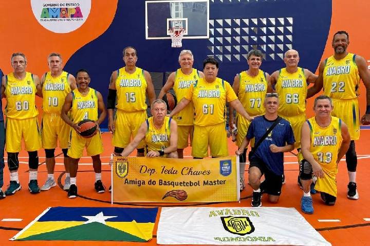 Ieda Chaves celebra ouro e prata de Rondônia no Norte-Nordeste de Basquete Master