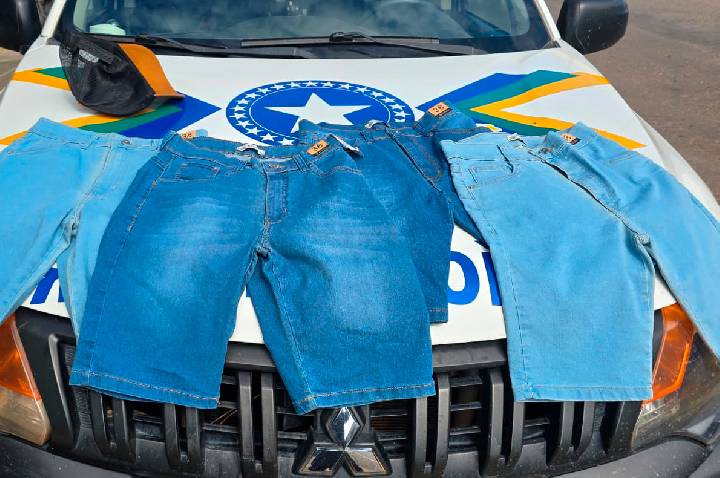 JI-PARANÁ – AUTOR DE FURTOS É LOCALIZADO E PRESO PELA PM LOGO APÓS OS CRIMES