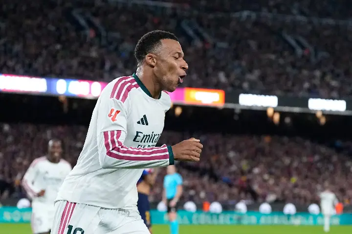Mbappé chega a 100 gols pelo Real Madrid para vencer Barcelona no melhor estilo Mourinho