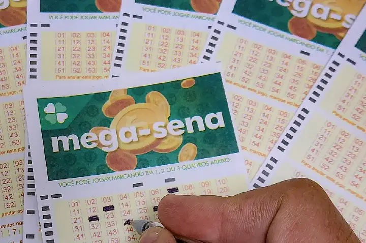 Mega-Sena sorteia prêmio acumulado de R$ 165 milhões neste domingo