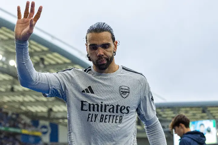 ‘No futuro, eu posso jogar lá’: Raya revela destino dos sonhos após passagem pelo Arsenal