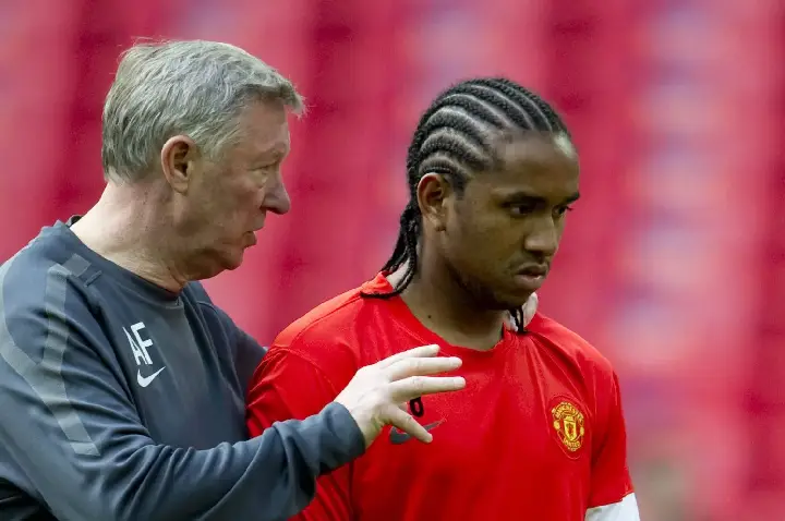 ‘Para um treinador, isso faz grande diferença’: Anderson compara Ferguson e Carrick no Manchester United