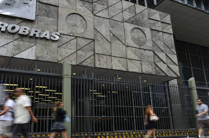 Petrobras fecha acordo para comprar gás dos EUA por mais de 20 anos