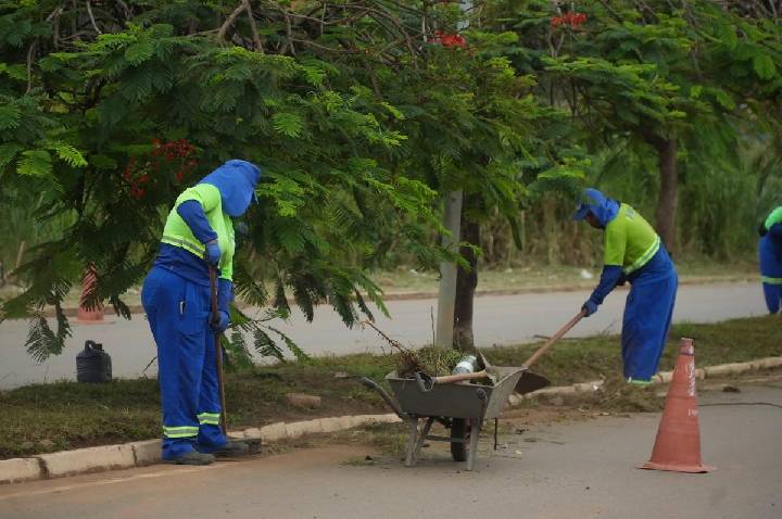 Programação de limpeza mobiliza dez equipes em Porto Velho