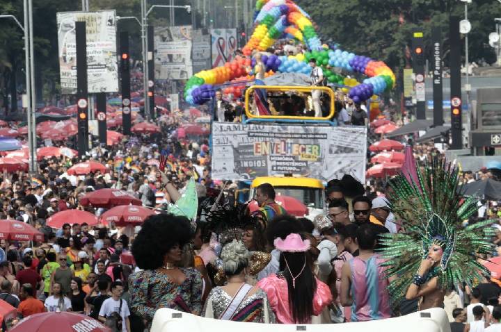 Restringir crianças em eventos LGBTQIA+ é questão de ódio, diz jurista