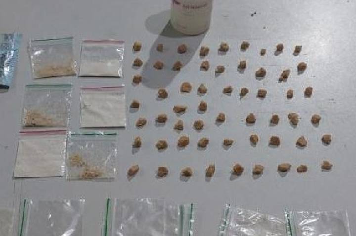 Suspeito é preso por tráfico de drogas em ponto conhecido como “boca de fumo” em Ariquemes