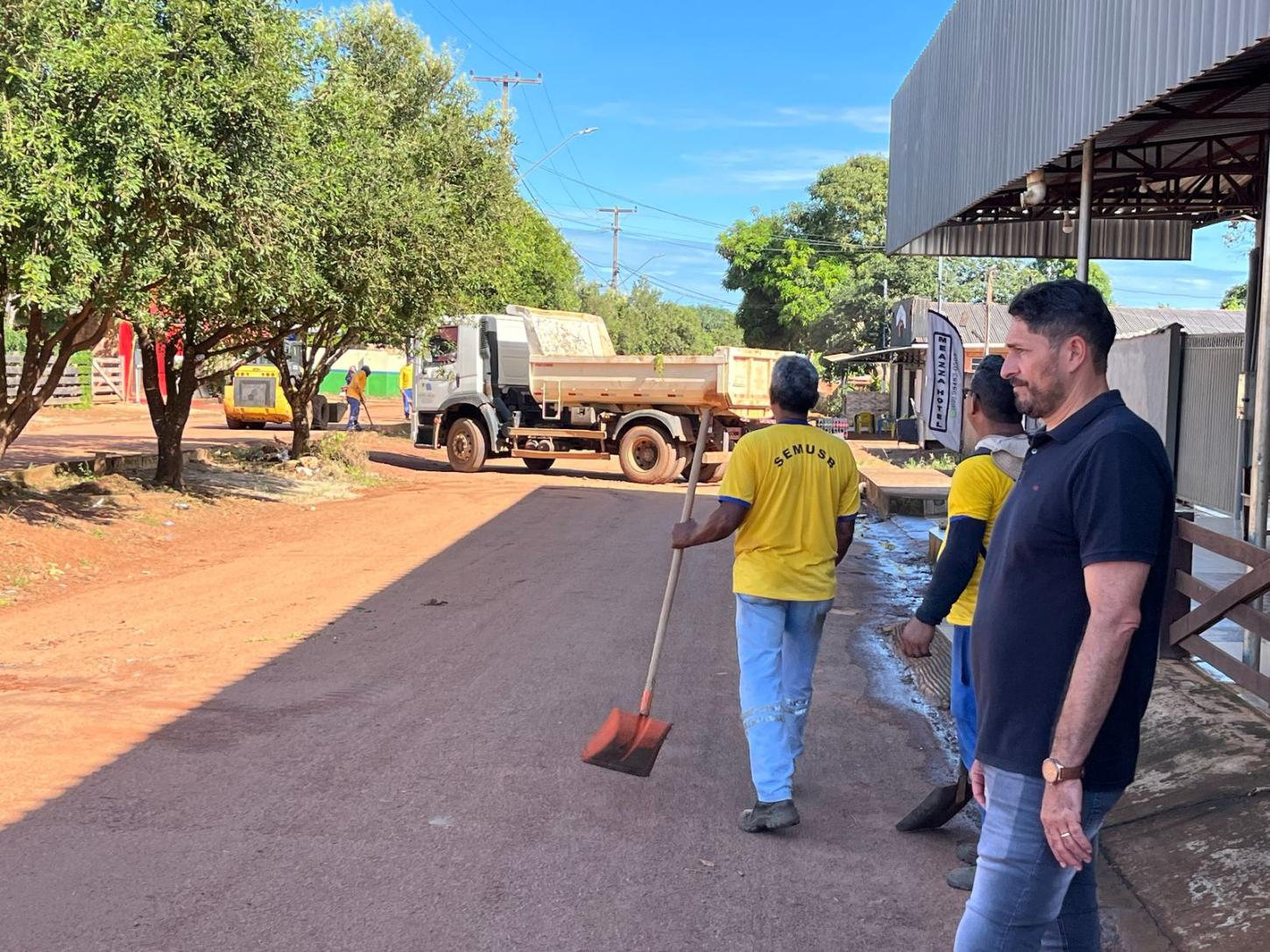 Vereador Márcio Pacele acompanha Operação Cidade Limpa no distrito de Nova Califórnia
