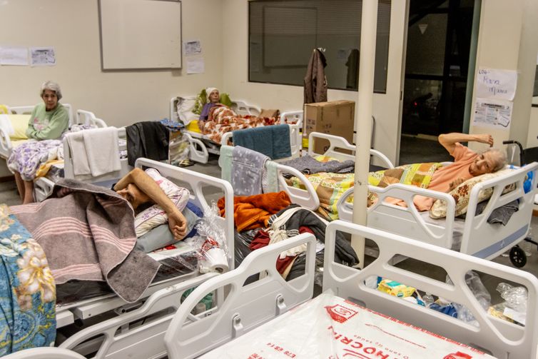 Queda de idosos pode ter consequências graves,  alertam especialistas