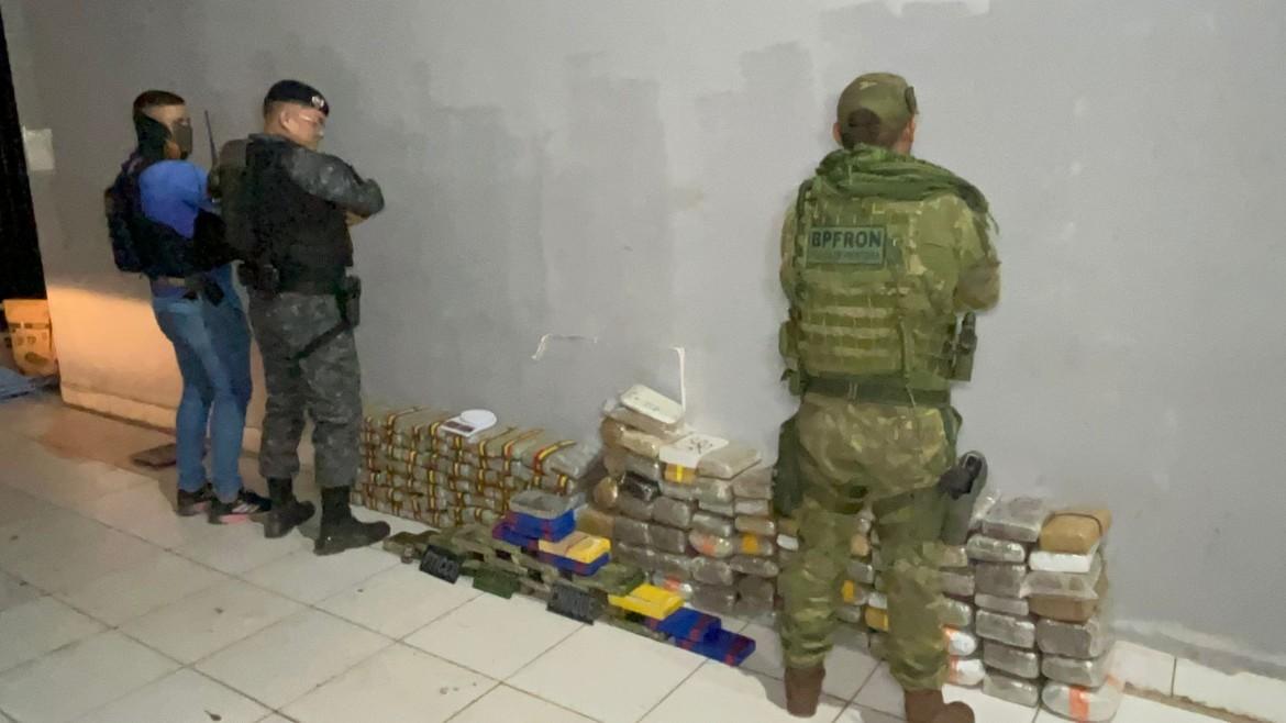 PM apreende mais de 170 kg de drogas e desarticula depósito do crime organizado em Porto Velho