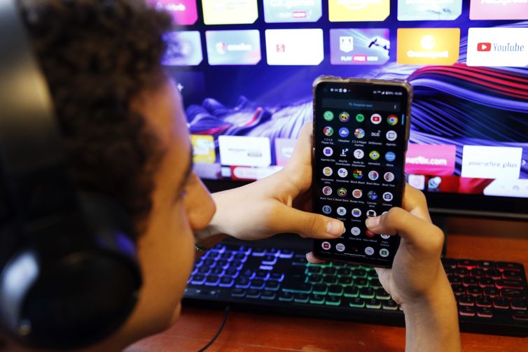 Especialistas alertam que crianças não podem ser 