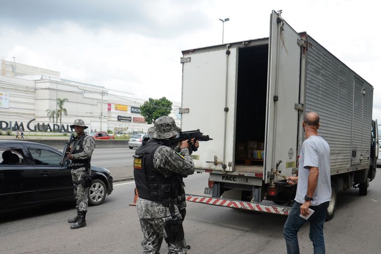 Mais de 10 mil roubos de carga foram registrados no país em 2024