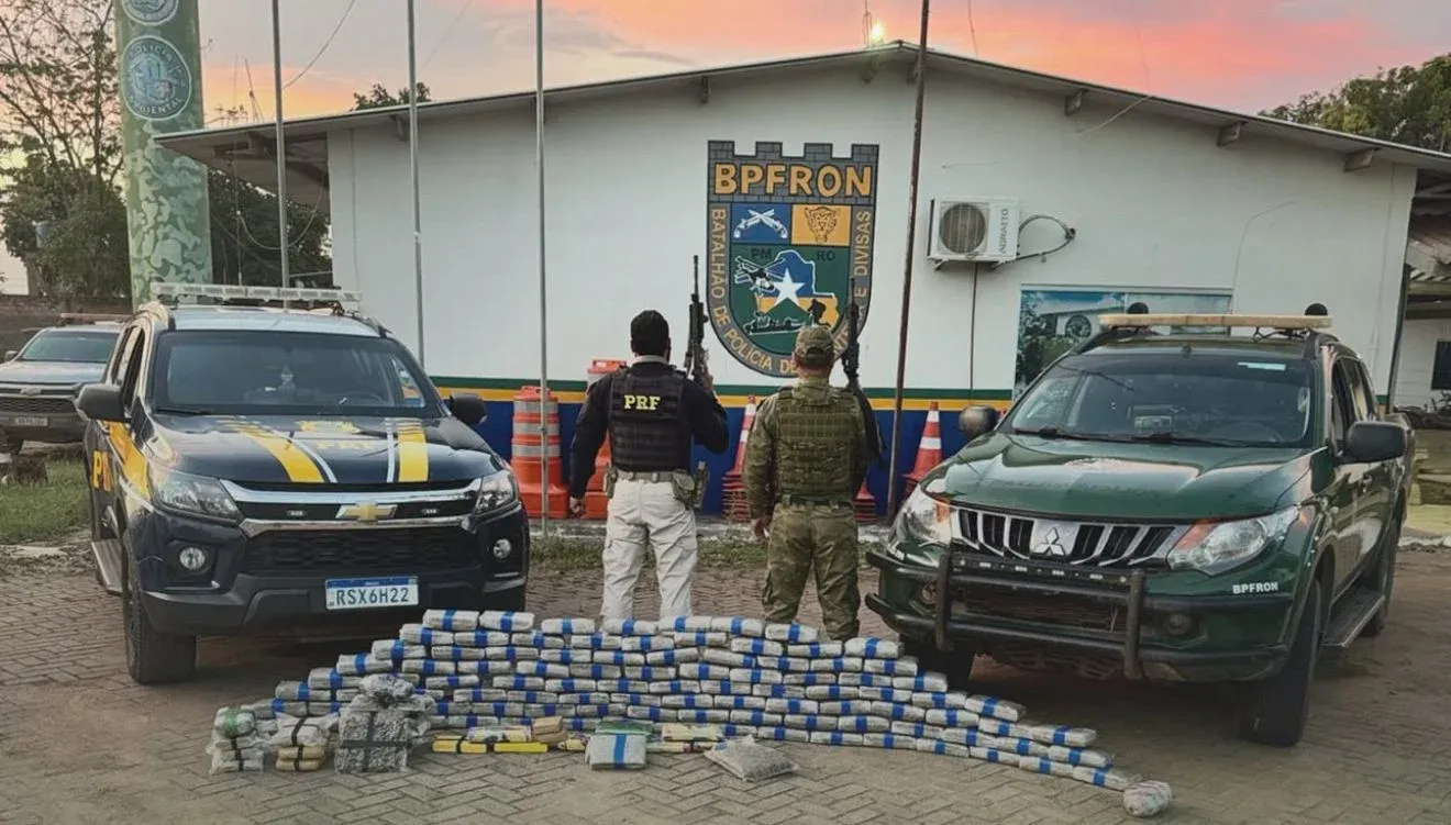 Ação conjunta da PMRO e PRF apreende mais de 130 kg de drogas