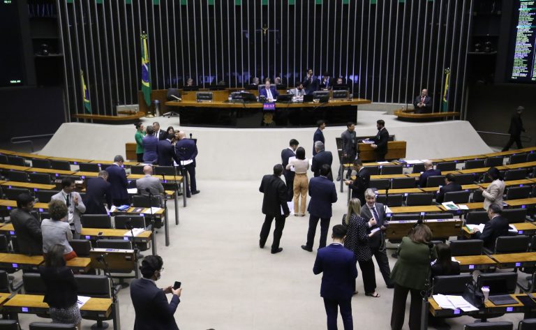 Câmara dos Deputados pode analisar hoje projeto do marco legal do combate ao crime organizado