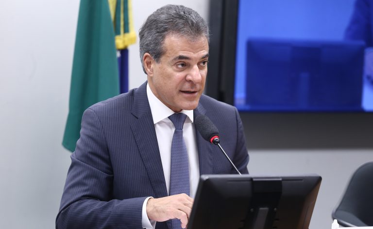 Comissão aprova criação de novos instrumentos de crédito para pequenas e médias empresas