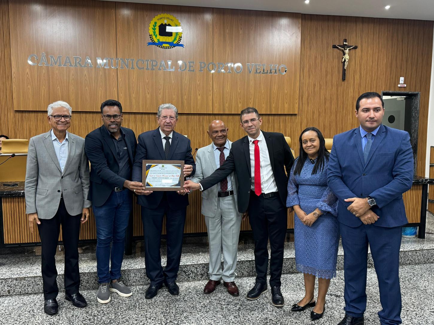 Pedro Geovar exalta legado de fé do Pastor Nelson Luchtenberg durante sessão solene na Câmara