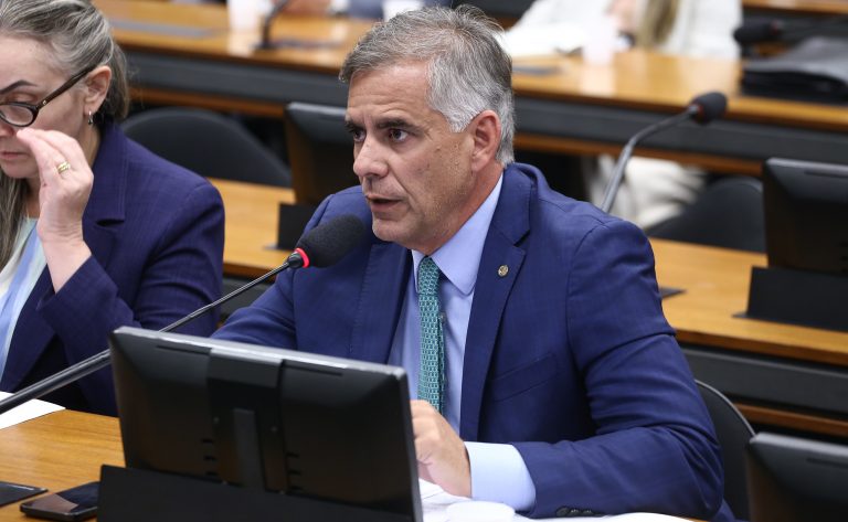 Comissão aprova curso de formação como aquaviário para pescadores artesanais a partir dos 18 anos