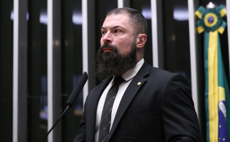 Comissão de Constituição e Justiça aprova criação de cadastro de foragidos do sistema prisional