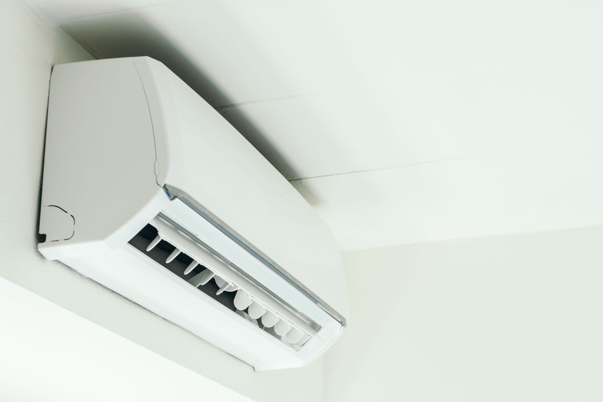 Especialista explica impactos no consumo de energia com onda de calor