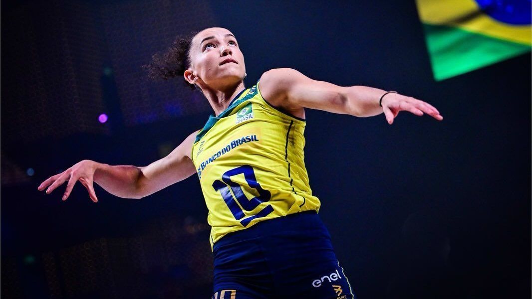 Gabi é eleita segunda melhor jogadora de vôlei do mundo em 2025; veja lista