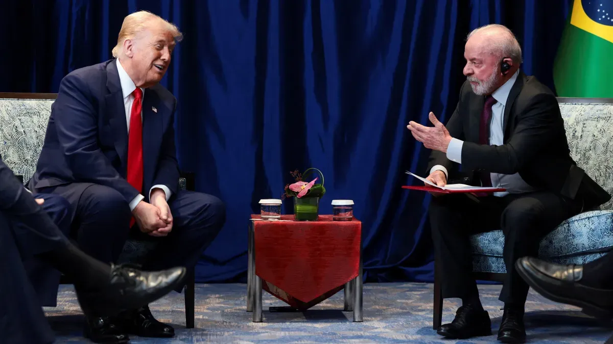 Lula liga para Trump e pede revisão de tarifas sobre produtos brasileiros