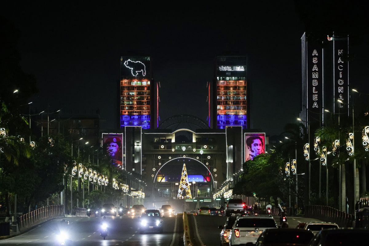 Mesa vazia, abraços adiados: venezuelanos relatam Natal tenso à CNN