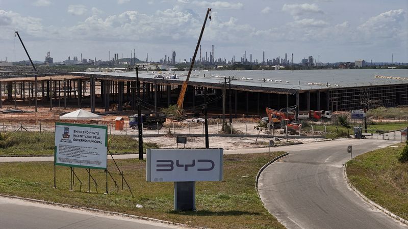 MPT: Empreiteiras pagam R$ 40 mi em caso de trabalho escravo em obra da BYD