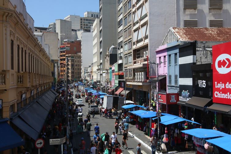 Novo salário mínimo injetará R$ 81,7 bi na economia, estima Dieese