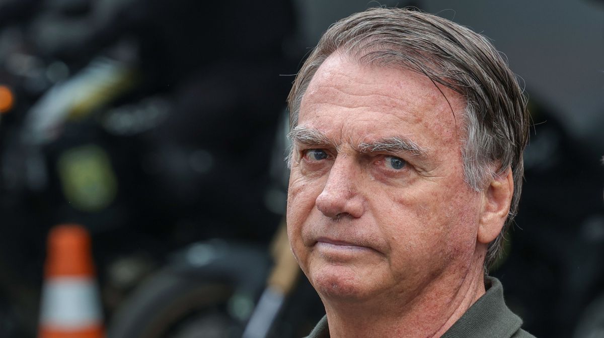 “Soluços são uma preocupação recorrente”, dizem médicos de Bolsonaro