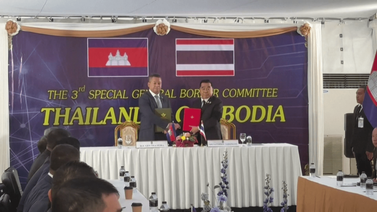 Tailândia e Camboja assinam cessar-fogo após semanas de confrontos