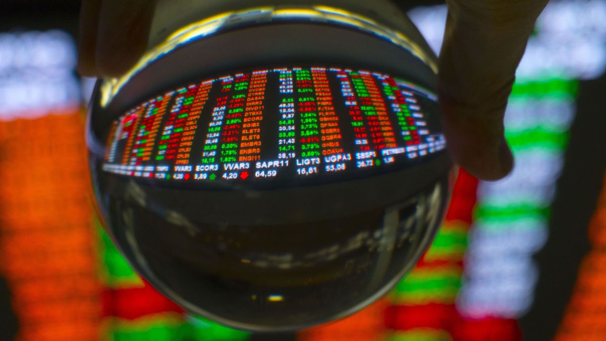 Bolsa tem queda generalizada em dia de correção e geopolítica no radar