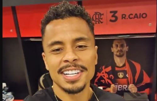 Corinthians faz consulta pela contratação de volante do Flamengo