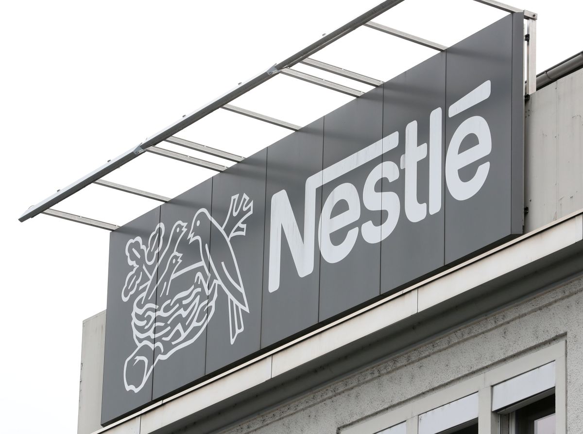 Nestlé faz recall de alguns lotes de fórmulas infantis por risco de toxina