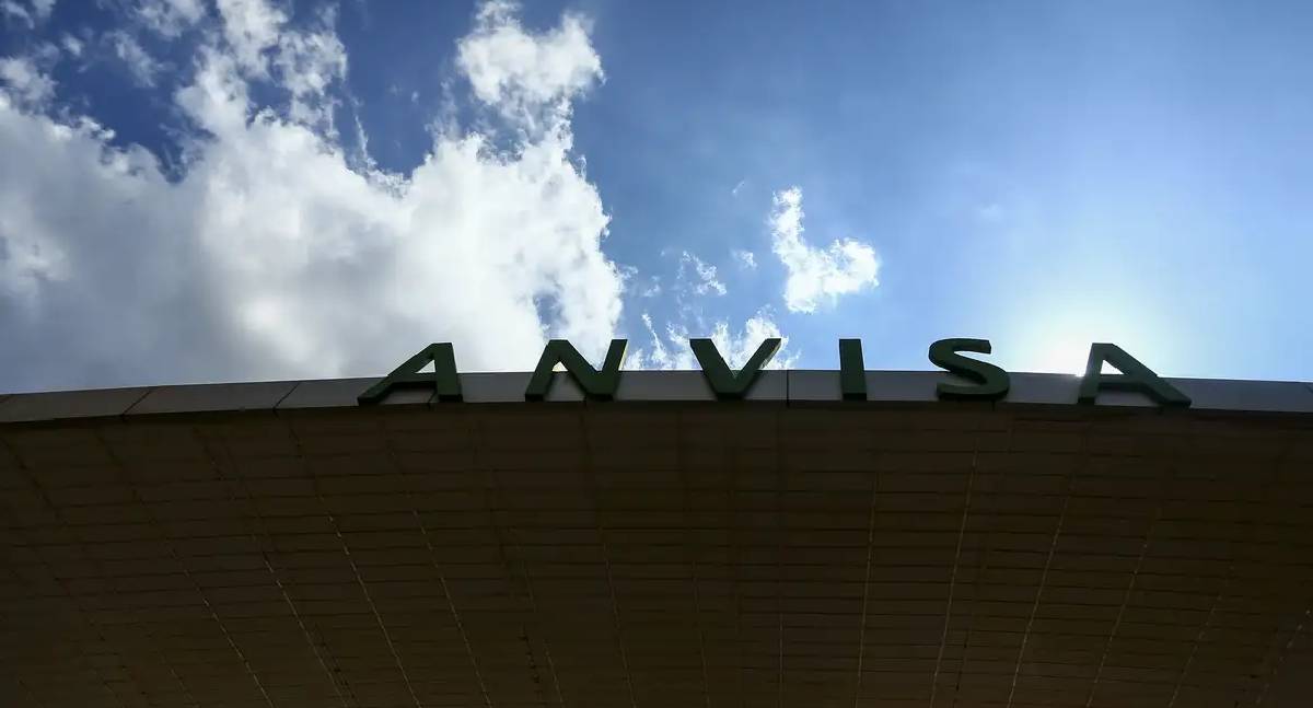 Anvisa e Inmetro fiscalizam produtos de carnaval no DF e BA