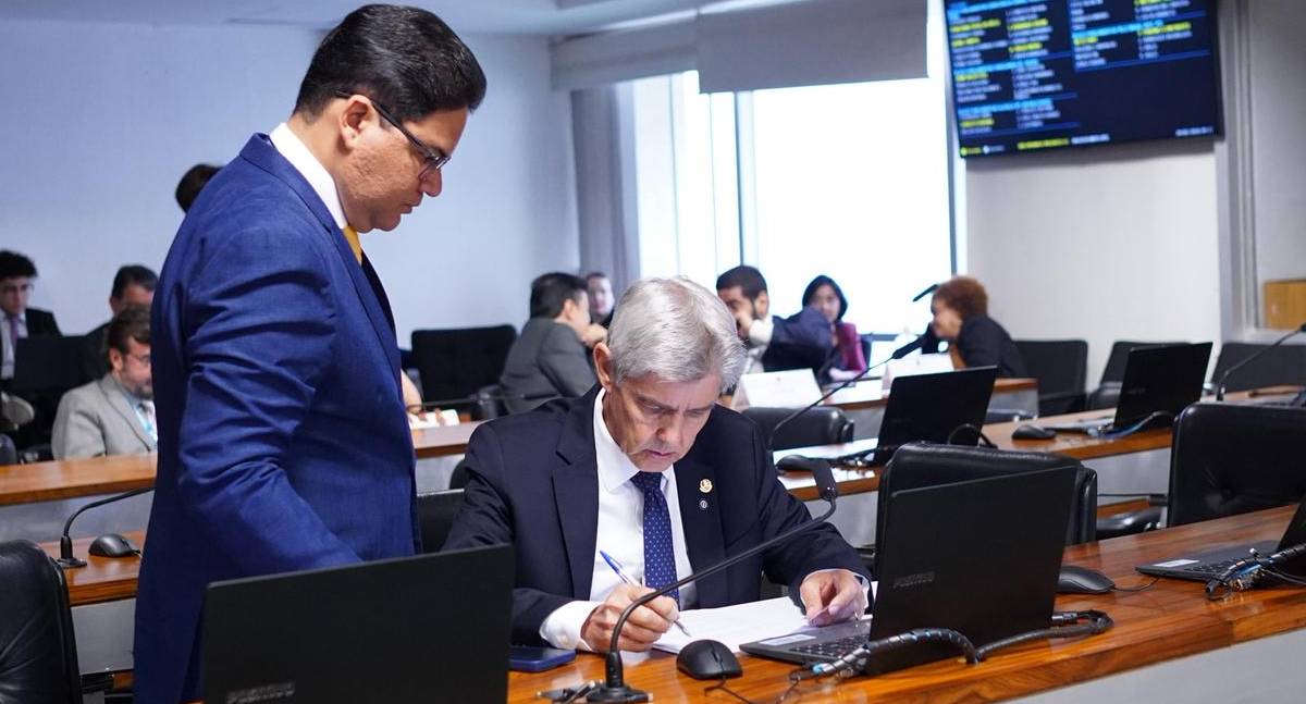 Senador Jaime Bagattoli articula consenso e aprova PEC 22/2025