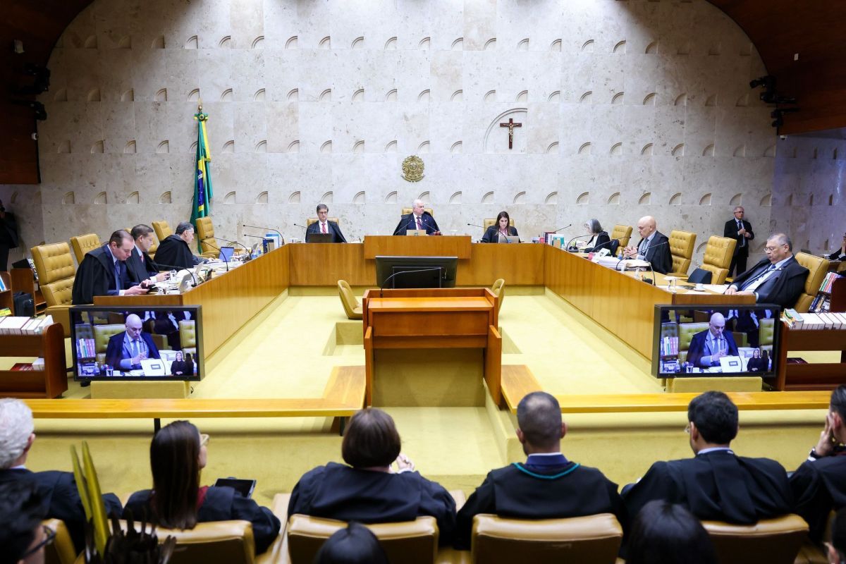 STF julga no dia 25 de fevereiro decisão de Dino sobre penduricalhos