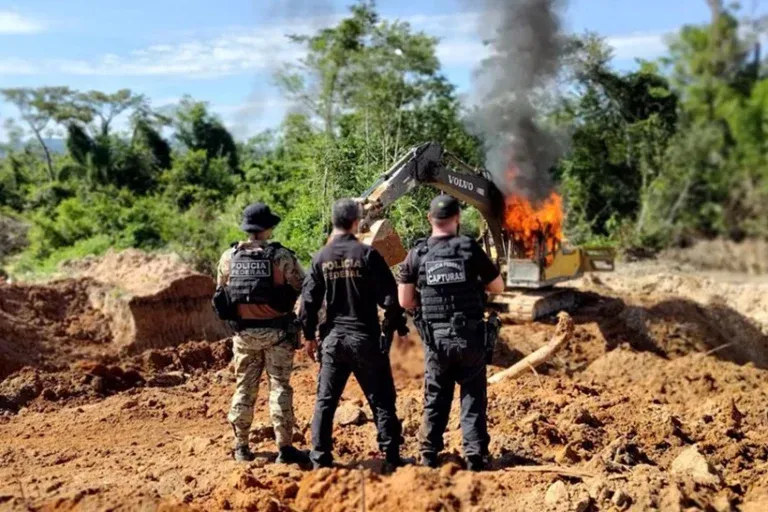 Suspeito é detido e maquinário é apreendido em operação contra garimpo ilegal em Rondônia