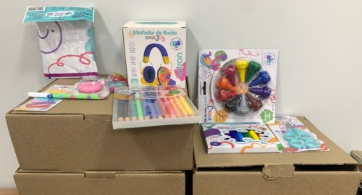 Entrega de kits escolares entra em nova etapa de logística