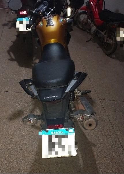 PMRO interrompe manobras perigosas e conduz motociclista sem habilitação  em Nova Mamoré