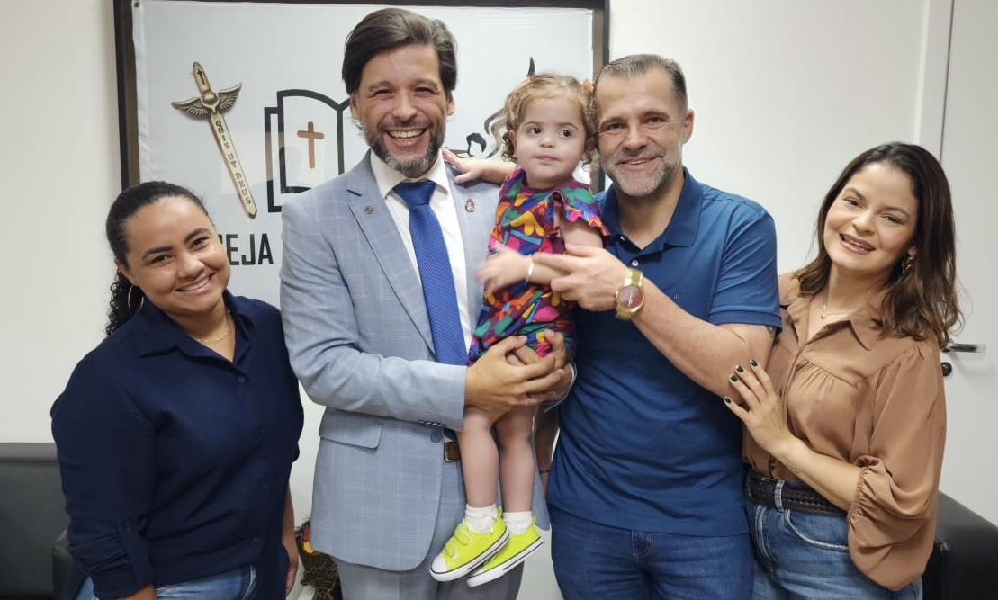 Delegado Camargo recebe famílias e reforça mobilização em defesa de crianças cardiopatas em Rondônia