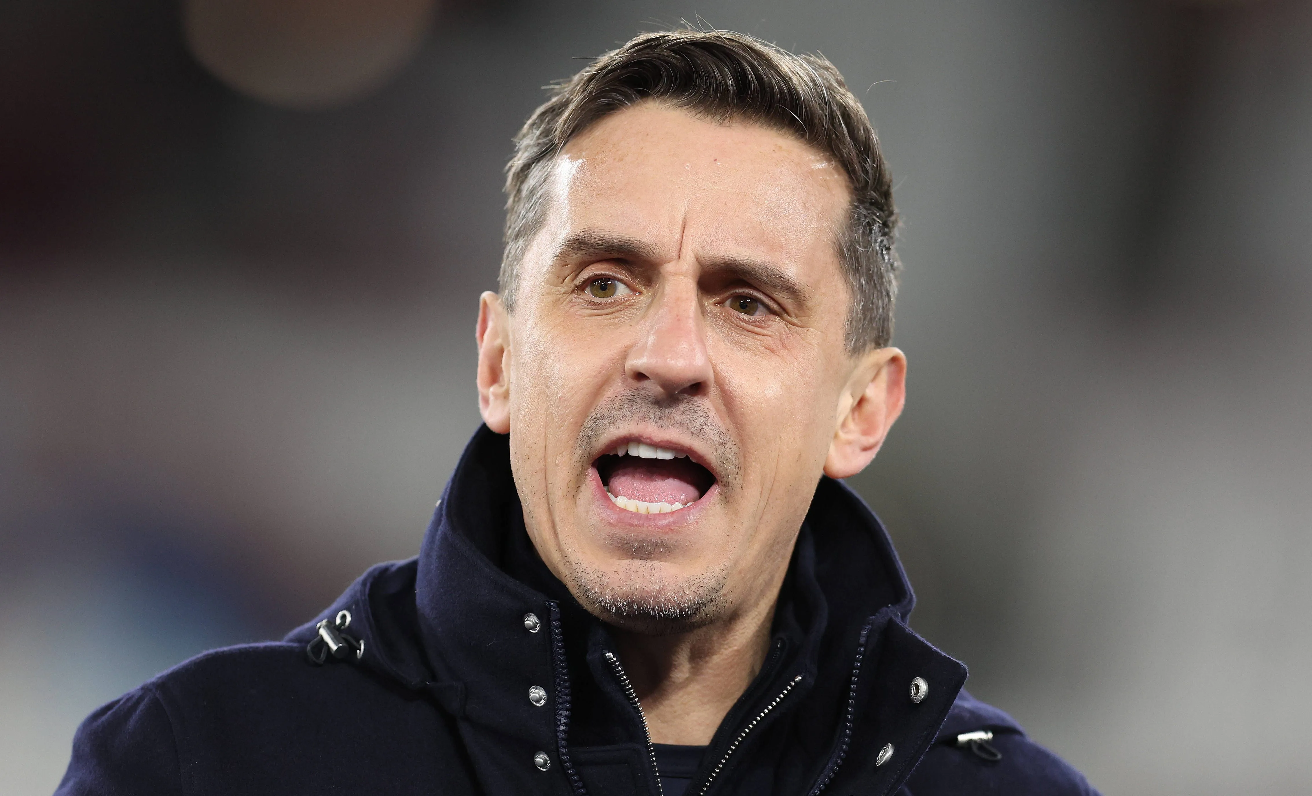 ‘Chegou a hora’: Neville perde a paciência e cobra saída imediata dos Glazers do United