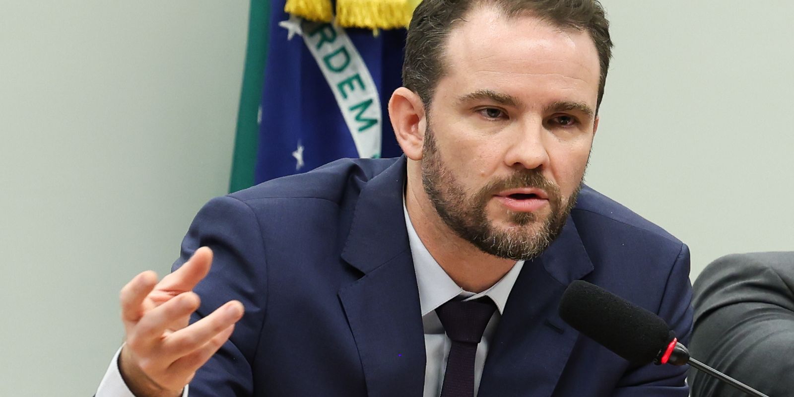 Durigan prevê envio de MP do Imposto Seletivo após eleições