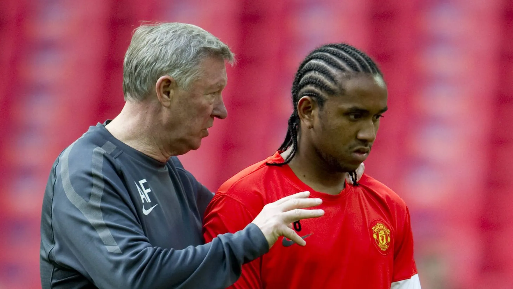 ‘Para um treinador, isso faz grande diferença’: Anderson compara Ferguson e Carrick no Manchester United